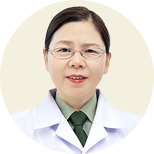 鄢军医生头像
