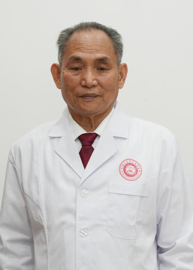 母万成医生头像