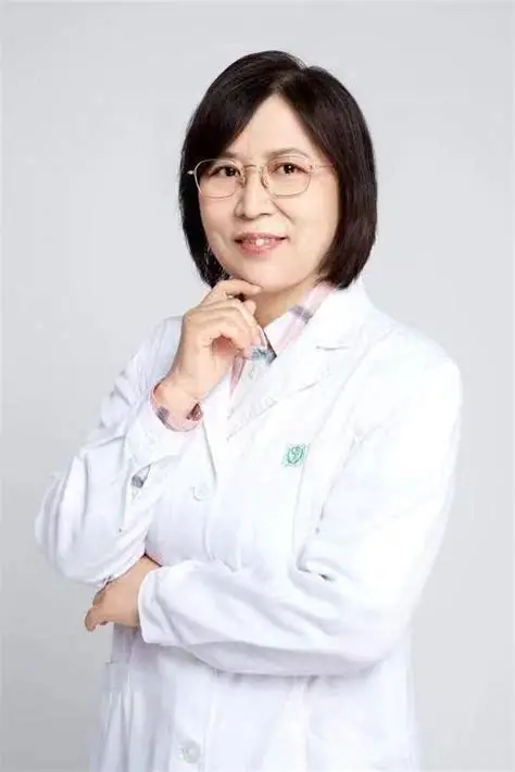 张秀英医生头像